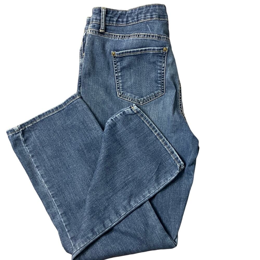 Gloria Vanderbilt Light Blue Straight Leg Jeans